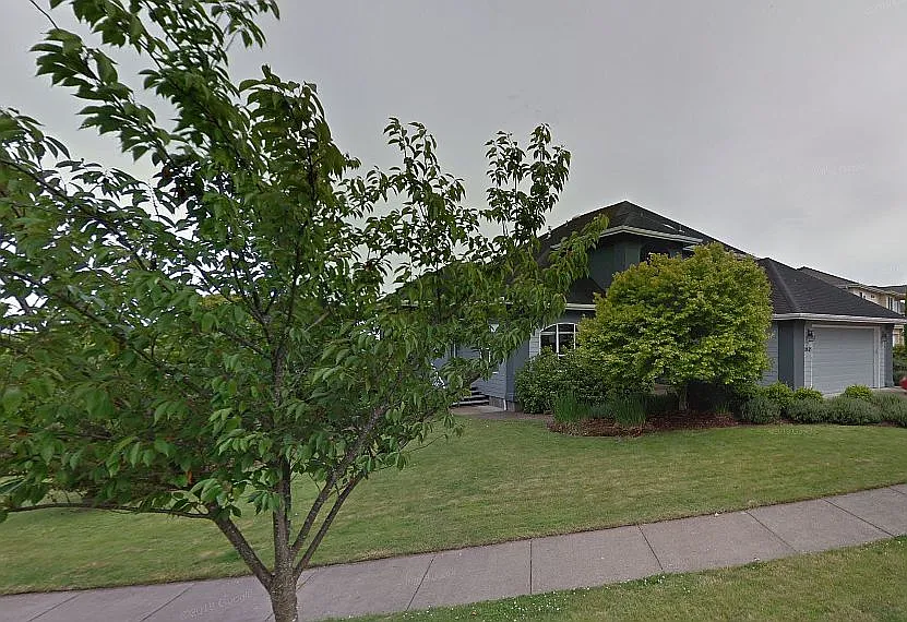 3451 NW Buttercup Dr photo 1