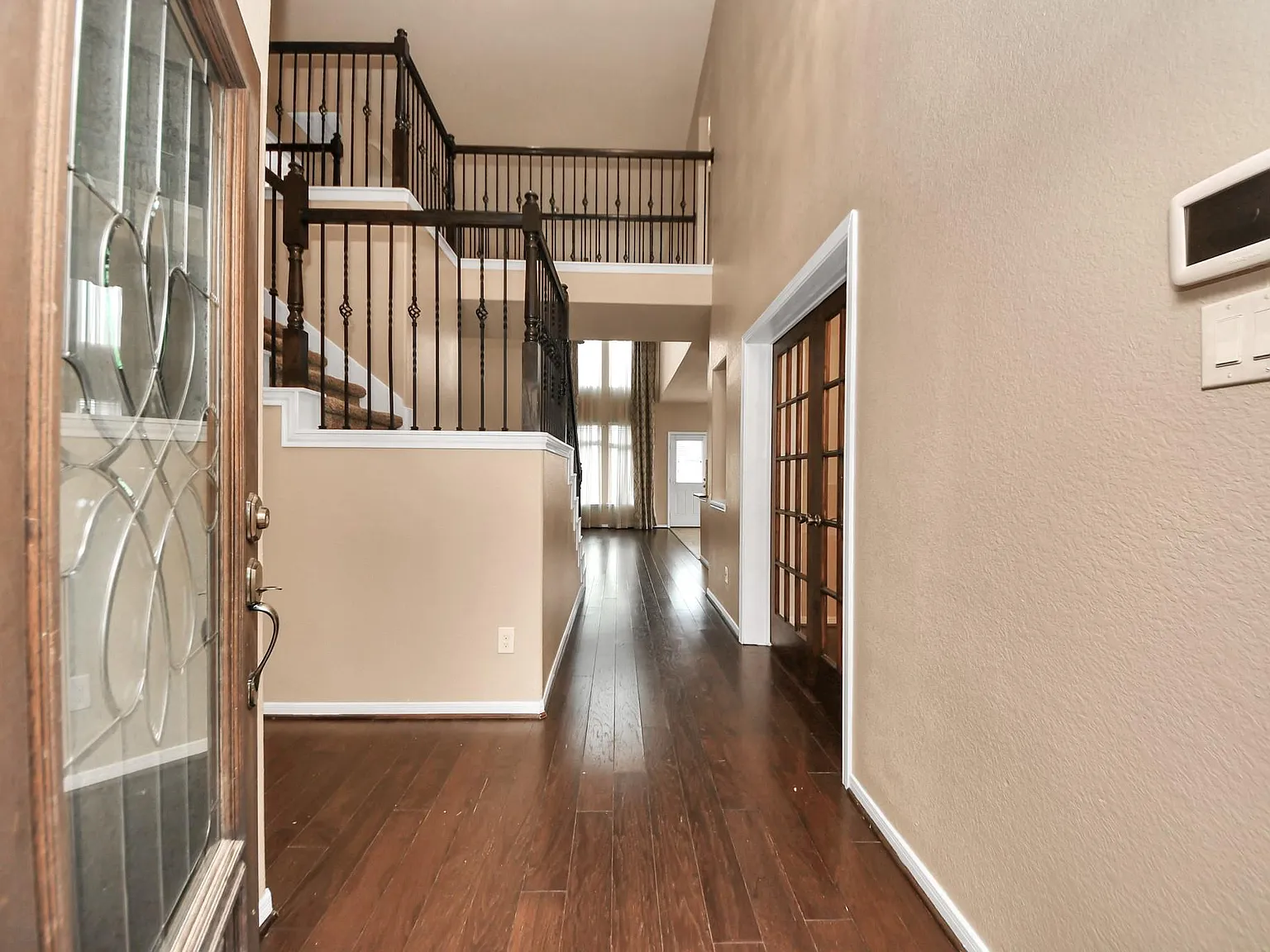 4 bed, 3.5 bath, 2576 sqft, $2,800 — Photo 3
