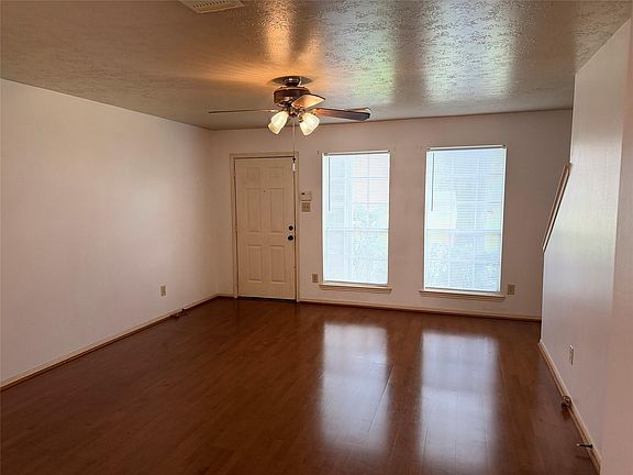 4th image of 1036 Birnham Woods Blvd