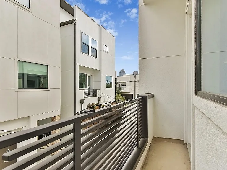 1814 Bingham St — Photo 27