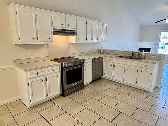 2nd image of 1412 Joel Dr #B