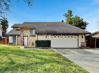 3898 Middleton Pl, Riverside, CA 92505