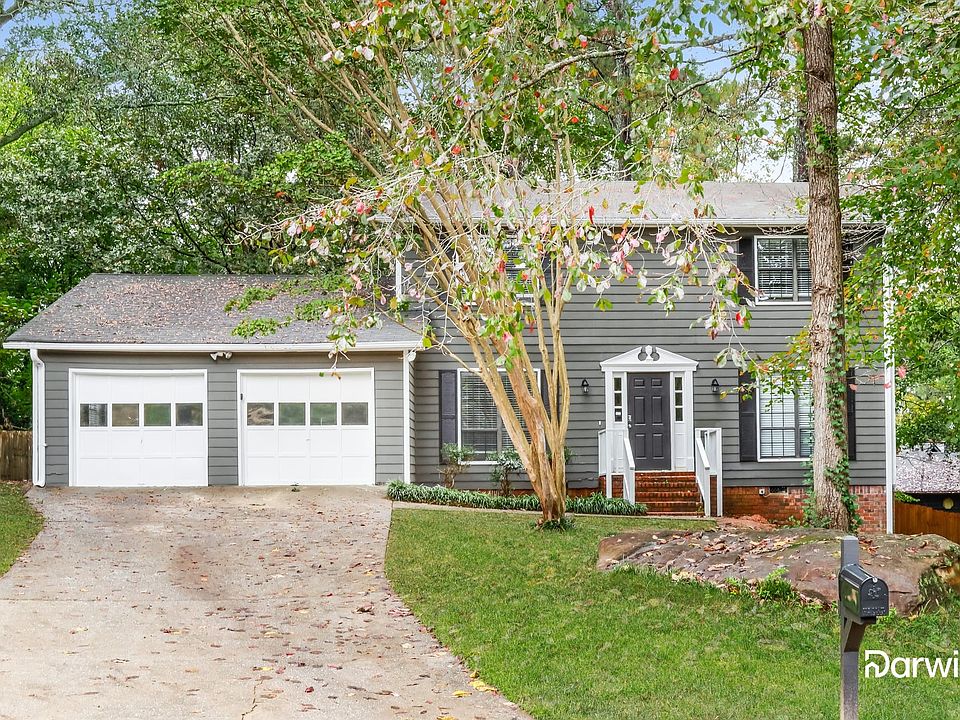 1st image of 3883 Cloudland Dr