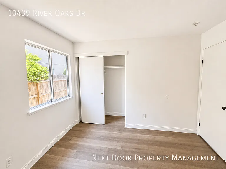 10439 River Oaks Dr — Photo 5