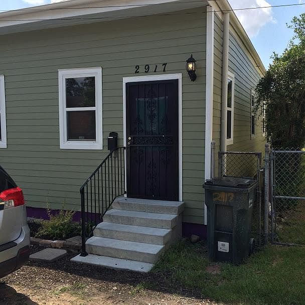 1st image of 2917 Saint Thomas St