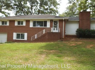 1847 S Cobb Dr SE, Marietta, GA 30060