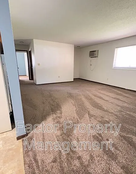 418 Allan Ave #1 — Photo 7