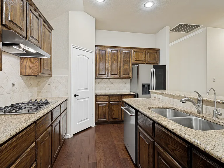 10408 Old Eagle River Ln — Photo 10