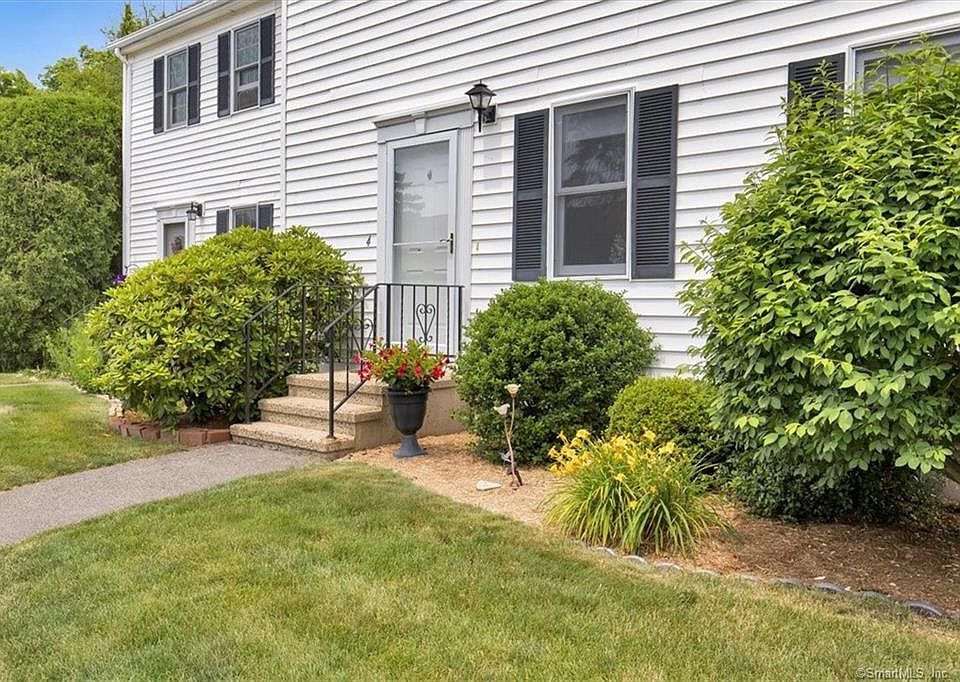 1st image of 4 Southgate Drive #4