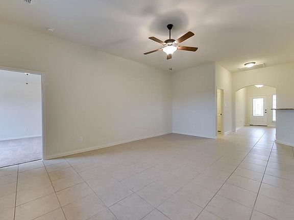 2nd image of 411 Winchester Dr