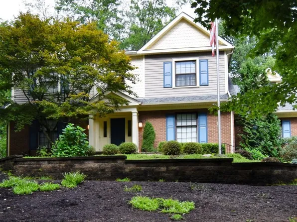11930 Sandgate Cir, Chesterland, OH 44026