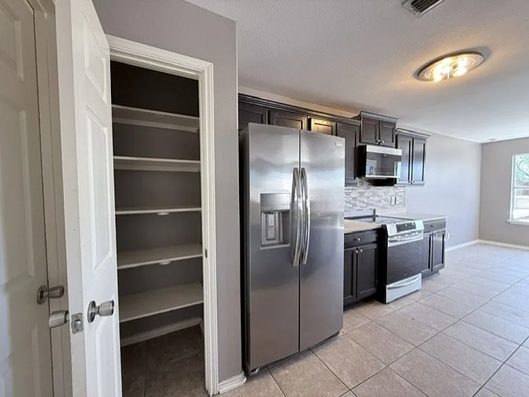 17525 Rock Port Rd — Photo 13