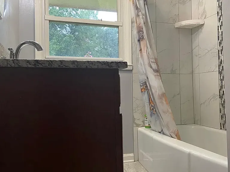 6701 Surrey Ln — Photo 8