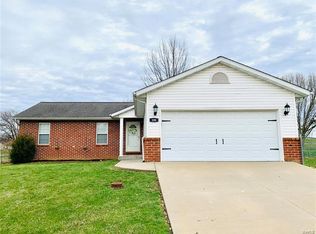 108 W Hunters Rdg, Valmeyer, IL 62295