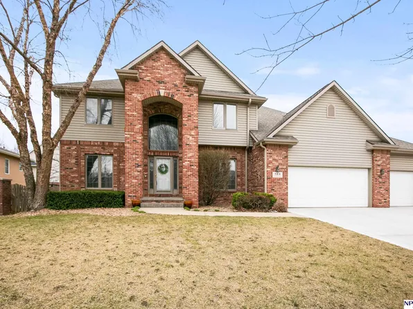 506 S 175th St, Omaha, NE 68118