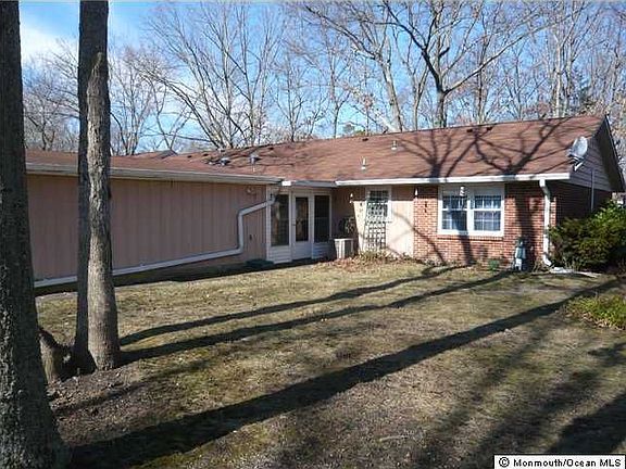 2nd image of 85A Dorchester Dr