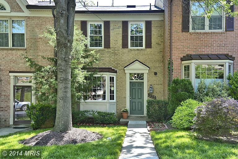 1st image of 322 Lynn Manor Dr