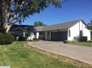 3211 S Auburn St, Kennewick, WA 99337