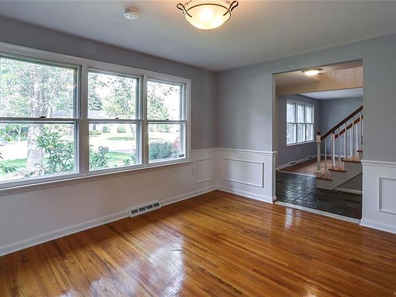 5th image of 8637 Sheridan Hill Dr