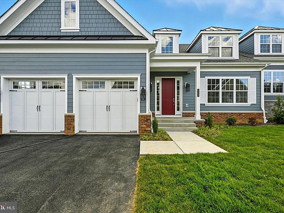 4th image of 110 Villabrook Way