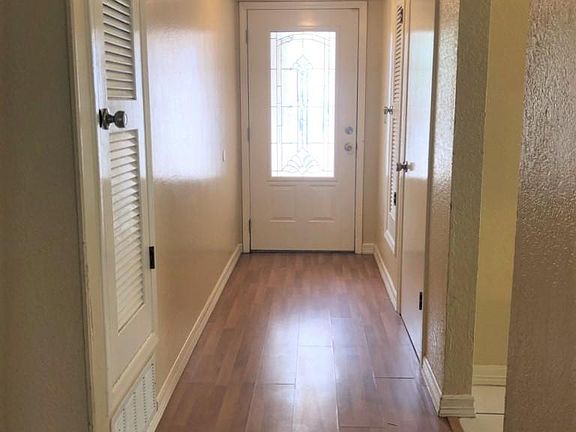 2nd image of 10405 Byzantium Ln