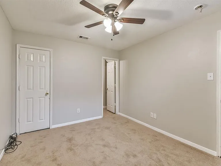 9845 Youpon Ridge Way — Photo 16