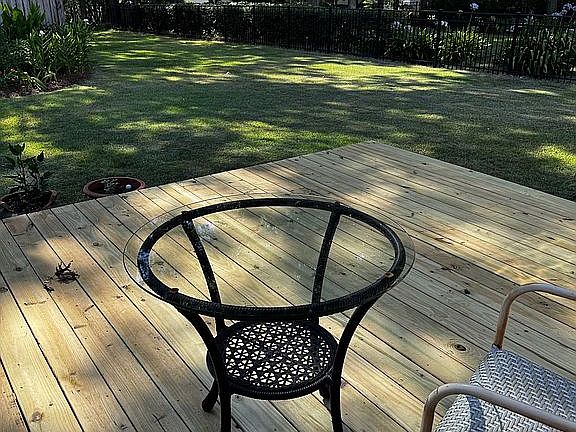 2nd image of 103 Oak Bend Ct