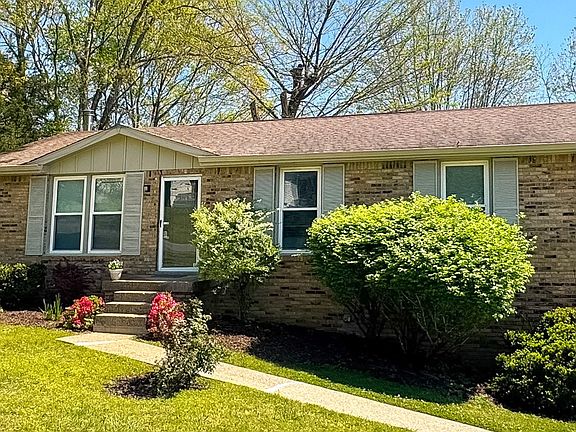 2nd image of 630 Debbie Dr