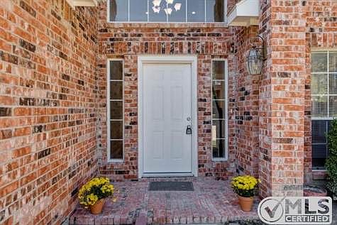 4th image of 2701 Burlwood Ct