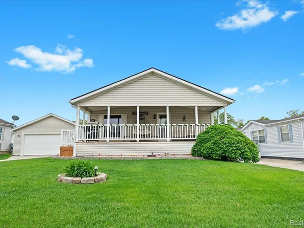 4813 Othello Ln, Northville, MI 48167