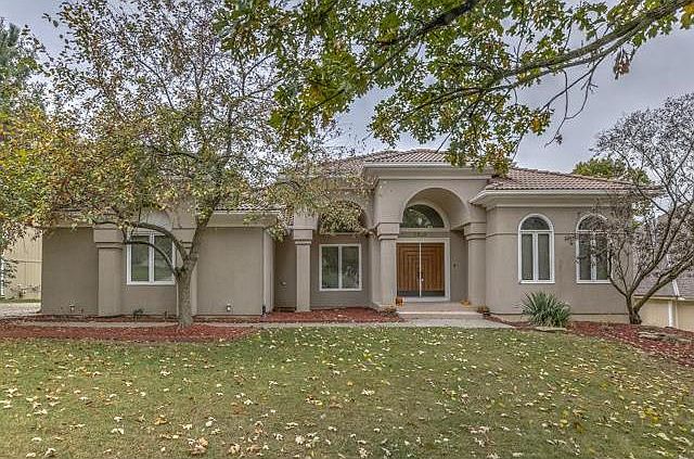 1st image of 8658 N Oregon Ave