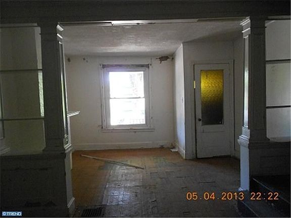 3rd image of 881 N 51st St