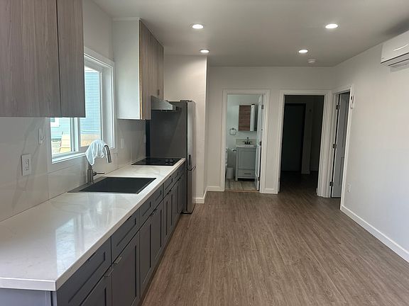 4th image of 277 East Ave #A