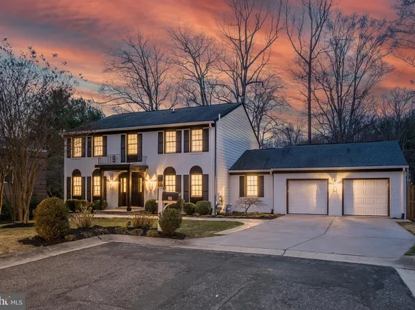 18 Avalon Ct, Bethesda, MD 20816
