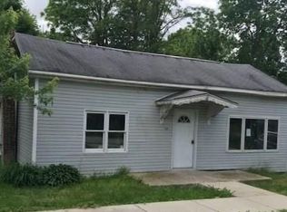 125 W South St, Ladoga, IN 47954