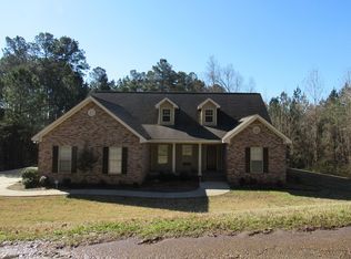 505 Rolling Oaks Dr, Grenada, MS 38901