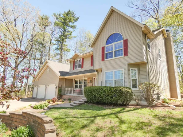 4407 E Chatham Dr, Green Bay, WI 54313