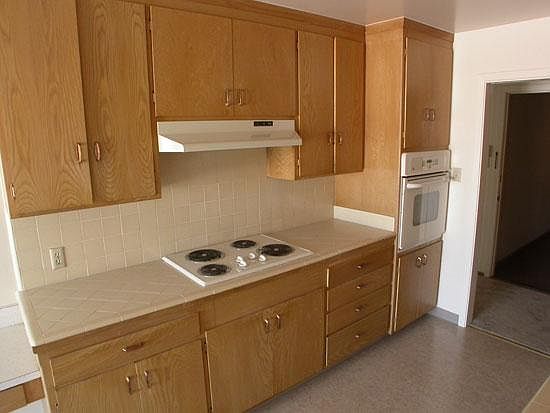 3rd image of 739 36th Ave #304