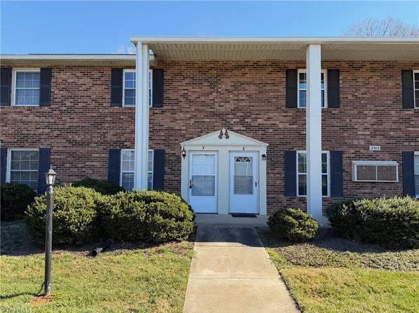2315 E Bay Meadows Ct #F, Winston Salem, NC 27103