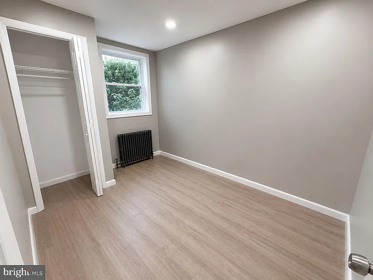 1322 S Newkirk St — Photo 12