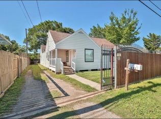 531 Dogwood St, Houston, TX 77022