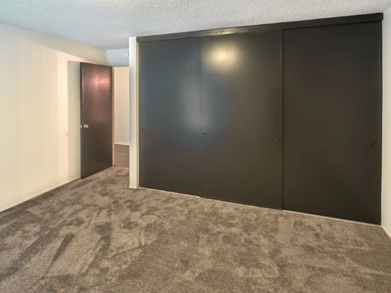 900 SW Holden St — Photo 11