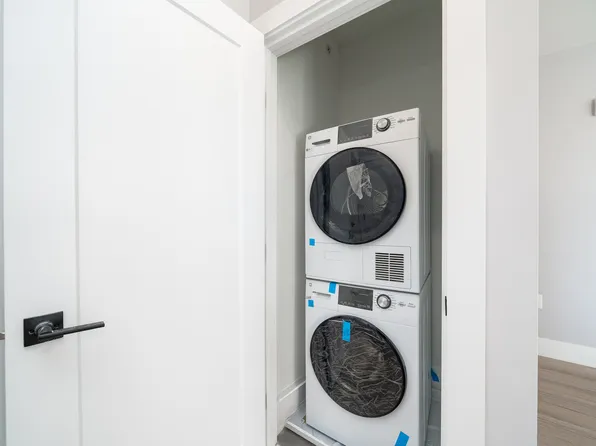 53 High Street image 8 of 13