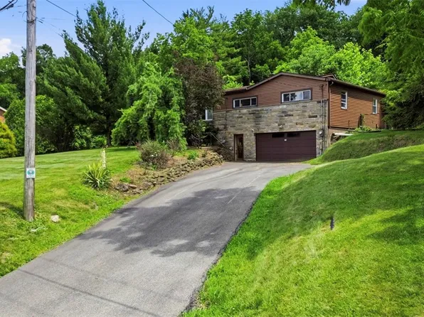 452 E McMurray Rd, McMurray, PA 15317