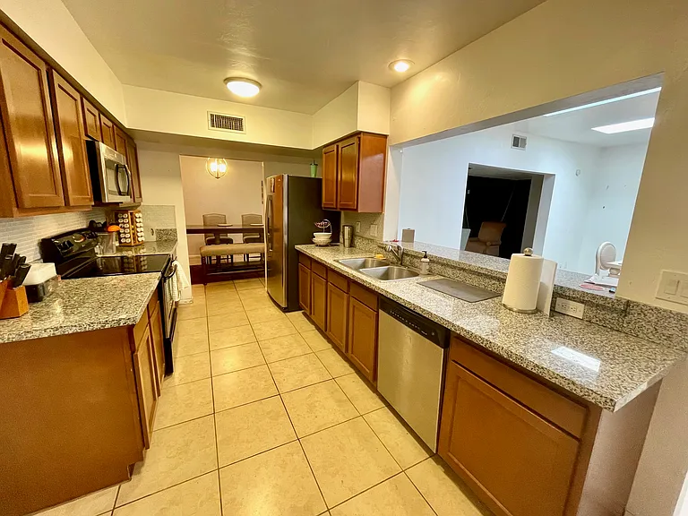 2030 S Pleasant Valley Dr — Photo 14