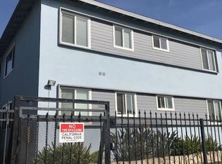 10222 S Dixon Ops, Inglewood, CA 90303