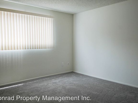 5th image of 7457 Woodman Ave APT 09