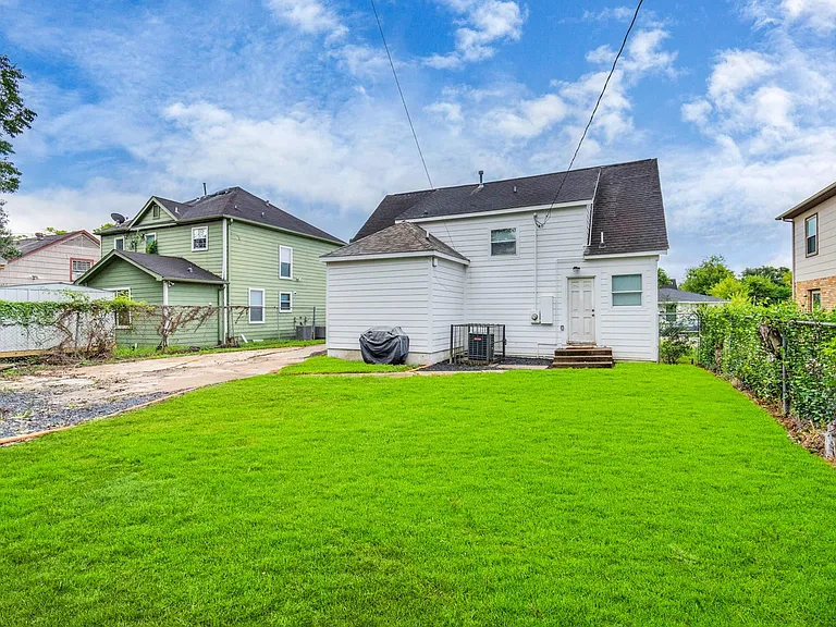 3315 Rosedale St — Photo 32