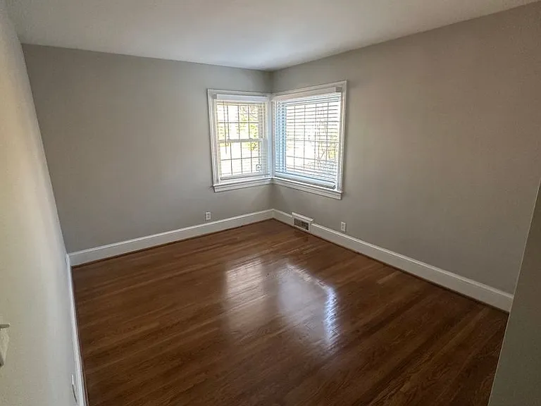 3331 Nottingham Rd — Photo 4