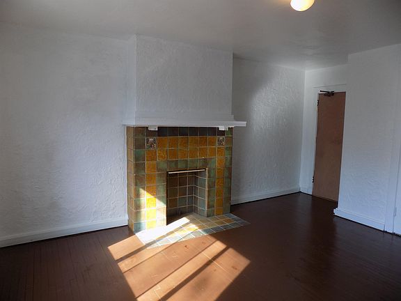 2nd image of 1202 Wood St #27